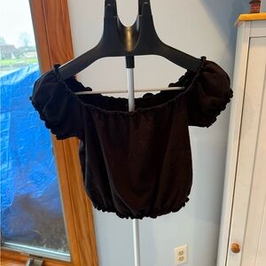 Arizona Jean Company Elegant Black Off-Shoulder Crop Top